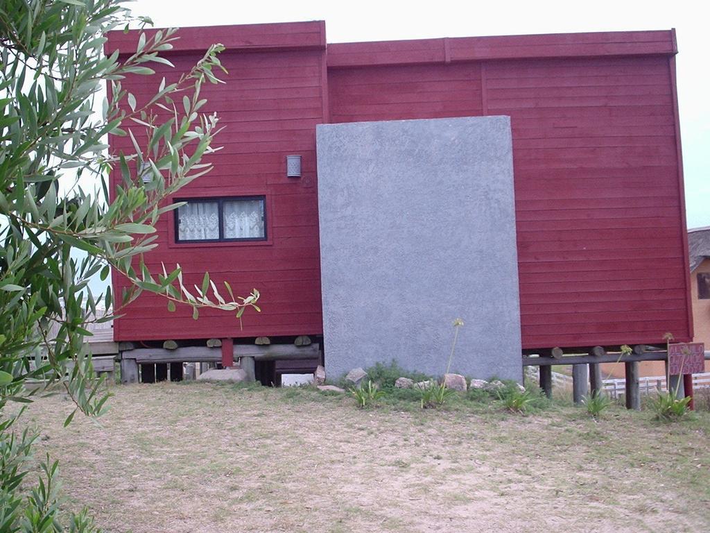 Terracota Y Chocolate Villa Punta Del Diablo Bilik gambar
